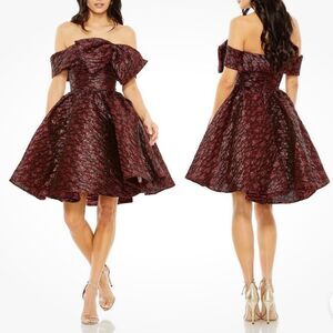 NWT Mac Duggal 68622 Bow Neck Off-The-Shoulder Cocktail Dress in Ruby.  Size 2